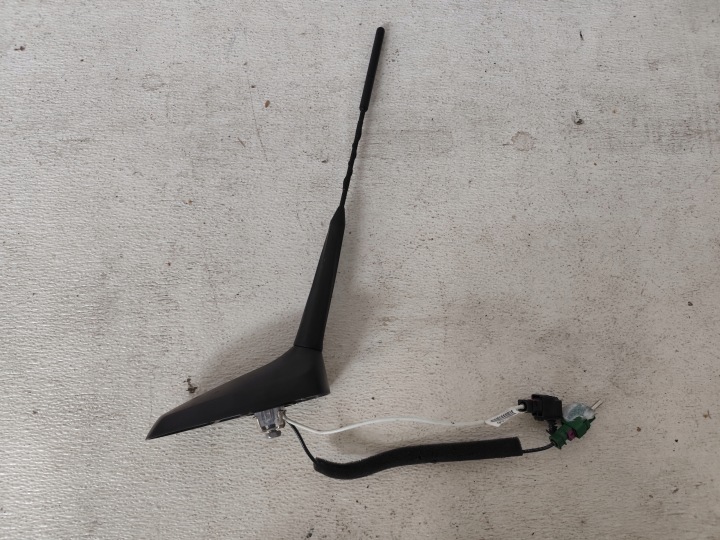 CHEVROLET TRAX MOKKA 2013 antenna RADIA tetto
