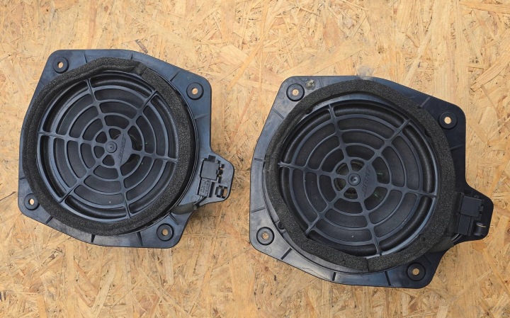 Lautsprecher Tür heck BOSE AUDI A3 8P A4 B6 CABRIO KOMPLET 2 SZTUKI 8H0035411B