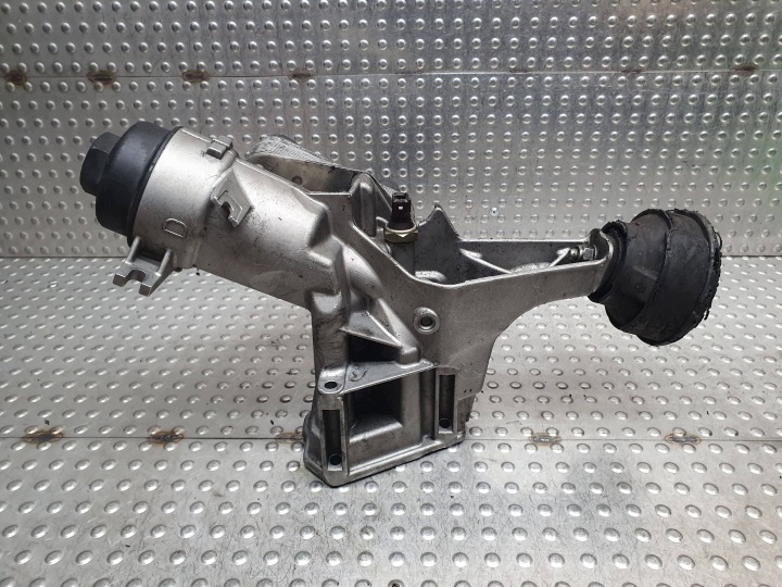 oil filter holder 2246981 BMW 3 E46 2.0 D M47