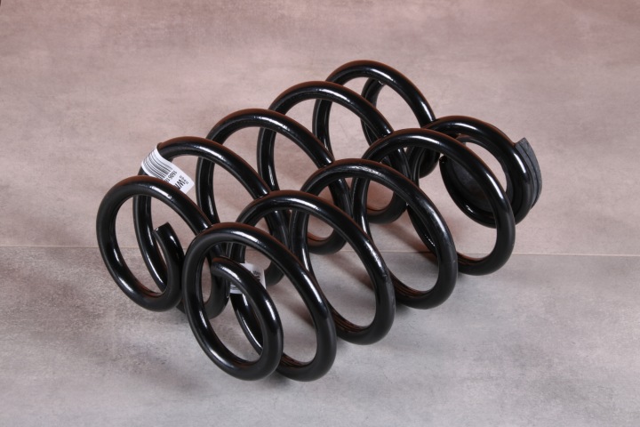 BMW F40 116d 120d 118i 120i springs rear part rear. WM KOMPLET 6892119 44 km !!!
