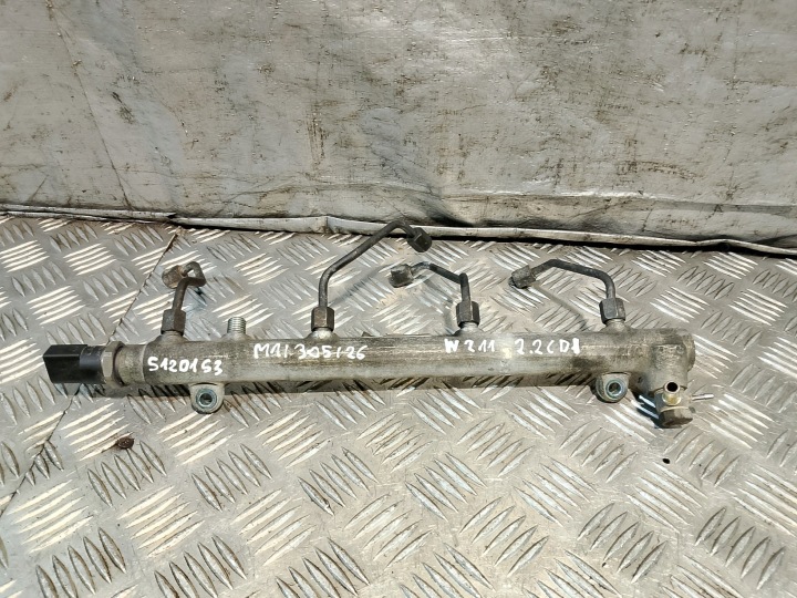 Kraftstoffverteiler Einspritzleiste Sensor MERCEDES W 211 2.2CDI BOSCH 0445214038 A6110700395