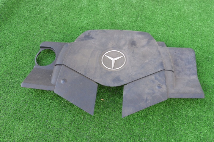 copertura GREMBIALINA Motore superiore Coperchio OM113 MERCEDES W164 R W251 W211 W219 W220