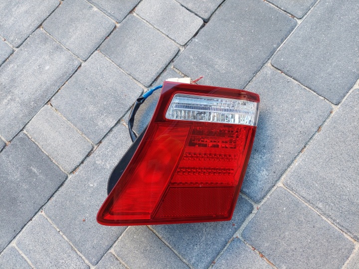 FANALE FARO posteriore Destra posteriore Destro del cofano LEXUS LS IV 600 LS600 H