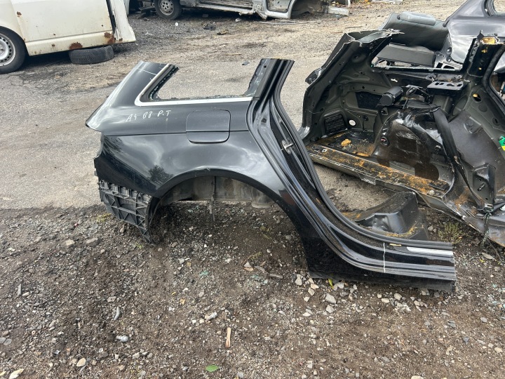 AUDI A4 B8 KOMBI aile arrière gauche et droite