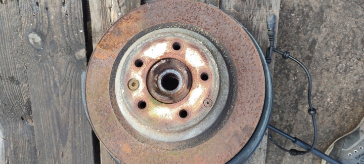 Achsschenkel Radnabe Radlager schenkel links heck links hinten AUDI Q7 4L 3.0 TDI 7L8505435