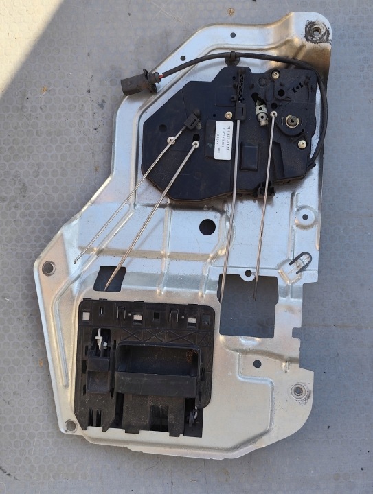 VW T5 T5 LIFT de la Serrure Portière SKRZYDELKA 7H0827201AR