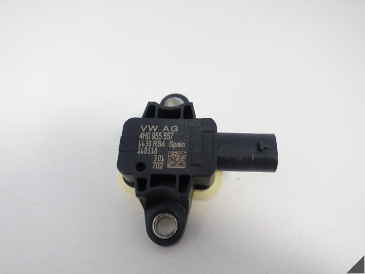 AUDI S8 A8 4H0 RS7 S7 A7 4G8 SKODA VW impact sensor door front R = L