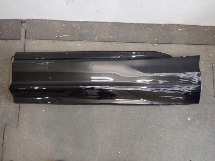 moulding door left rear part AUDI Q7 2015- 4M0853969N