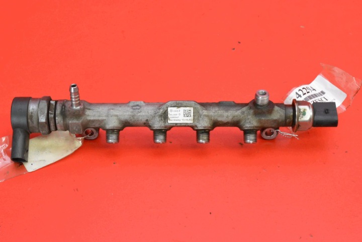 injection ramp 04L089D 04L906054 SKODA OCTAVIA 3 III 2.0 TDI 150 KM 13-17