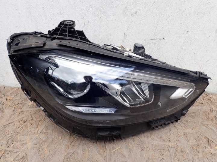 Licht rechts REFLEKTOR rechts FULL LED MERCEDES C KLASA 206 2021- A2069066204