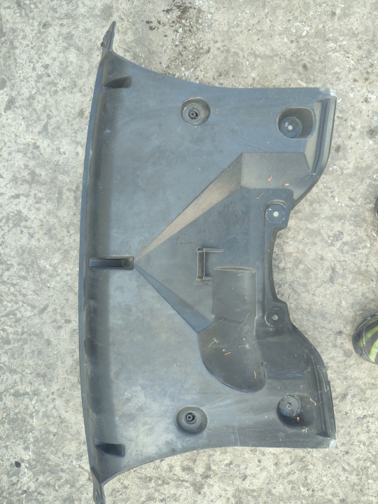 BMW X5 E53 obal filtru vzduchový 8409049