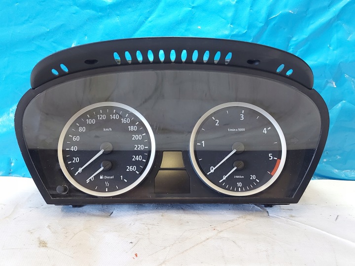 Instruments tachymètre compte tours Horloge montre tableau bord BMW 525D E60 62116958600