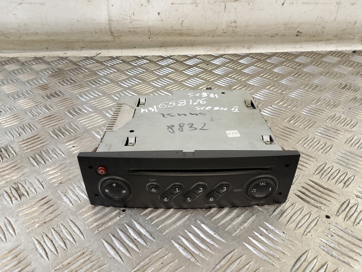 RADIO RENAULT SCENIC II 2 8200483757