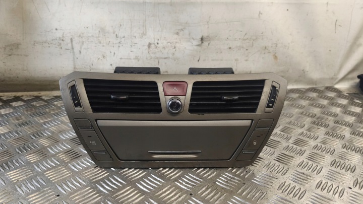 rešetka rešetka ventilacije srednja CITROEN PICASSO C4 2008r 303845