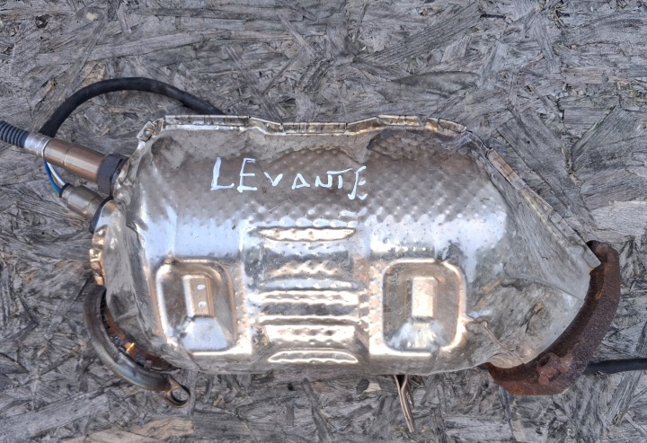 katalizátor MASERTATI LEVANTE 3.0 D (M161)