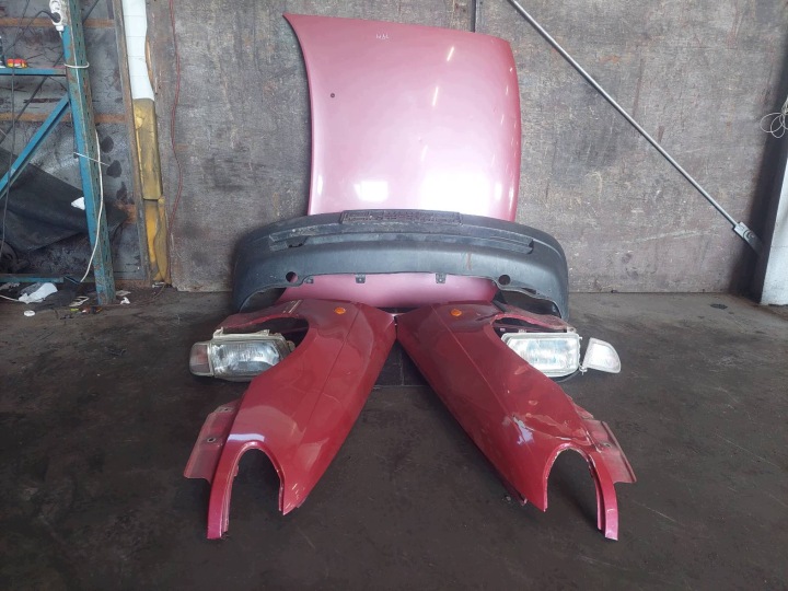 Complet Avant OPEL ASTRA F (po lifcie) Z586 Capot Pare choc Aile Feux phare