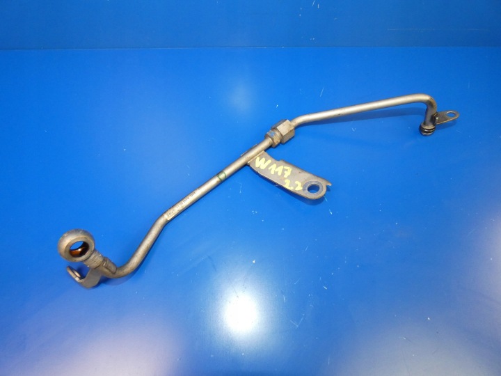 CLA W117 B W246 A W176 2.2 CDI hose oil line