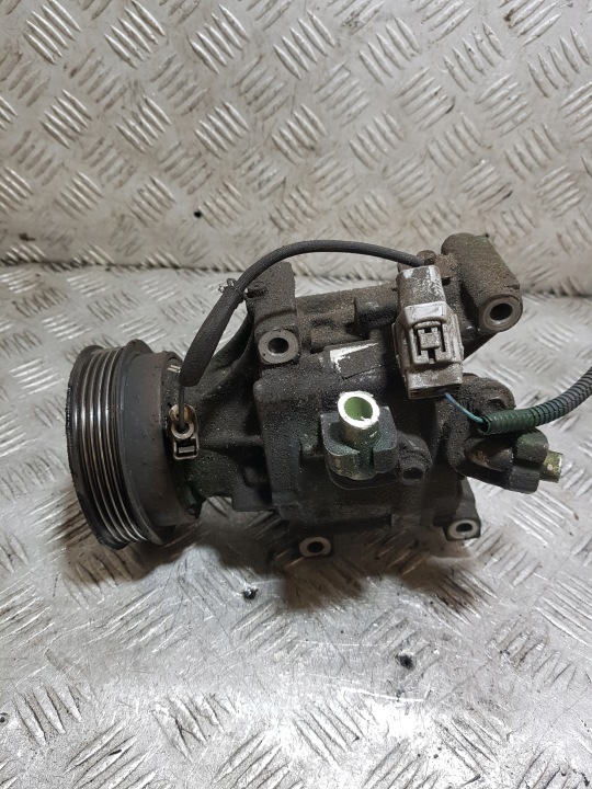 Compresseur Climatisateur air conditionné TOYOTA COROLLA VERSO 447220-6364