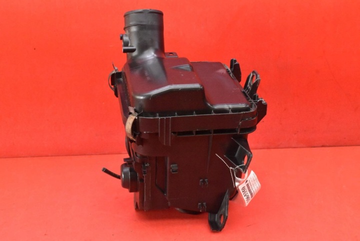 cover of a filter, air MN115515 MITSUBISHI ECLIPSE 4 IV 4G 3.8 V6 265 KM