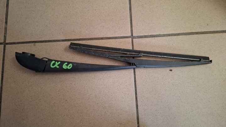 wiper arm of the rear Mazda CX-60