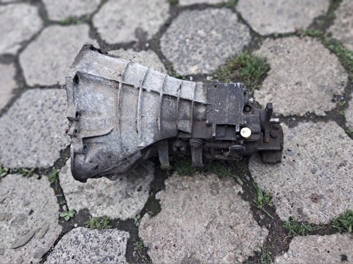 gearbox, 5B MERCEDES W124 250D 1242600701 717.413