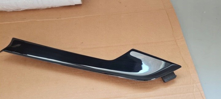 A4 B9 8W LIFT lišta dvere DEKOR pravá pravý predok 1LQ PIANO 8W0867410AA