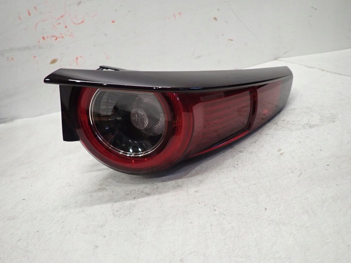 LICHT HECK HINTEN RECHTS MAZDA CX30 2019