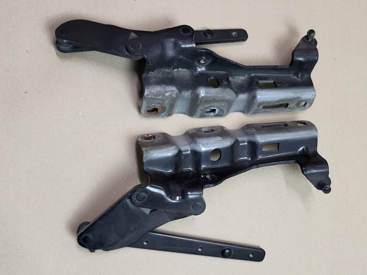 Scharnier der Kühlergrill rechts links vorne MERCEDES C W203 A2038800428 A2038800328 OE EU