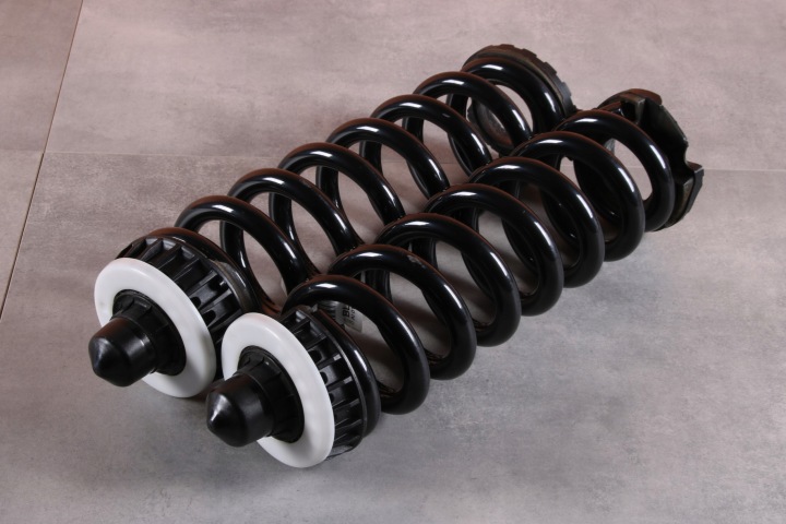BMW G20 G21 LCI 320e 330e 330eX springs rear part rear. KOMPLET BL 6246 km !!!
