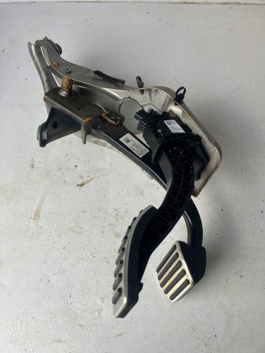 plynový pedál brzdy VOLVO XC40 AUTOMAT 32212364
