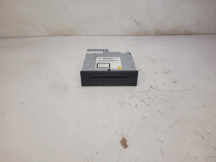 changer CD AUDI A4 B8 A5 Q5 A1 A3 A6 8X0035110C