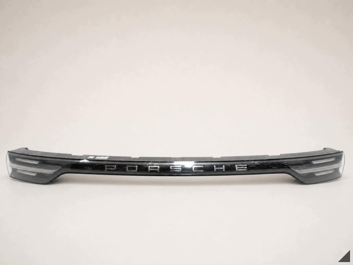 PORSCHE CAYENNE III E3 9Y0 18- light LED cap trunk door cover rear part EU CIEMNA
