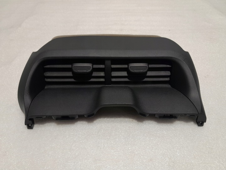 TOYOTA YARIS GR IV 4 rešetka rešetka ventilacija armature ROZDZIELCZEJ MOU022895