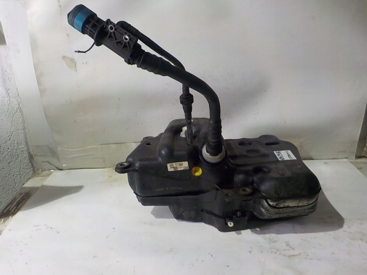 OPEL INSIGNIA KOMBI tank ADBLUE 23375679 13439486