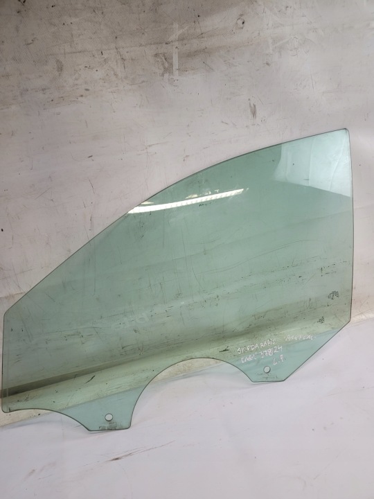 Vitre Latérale/côté Portière Gauche Avant Gauche Avant SKODA RAPID 15r.