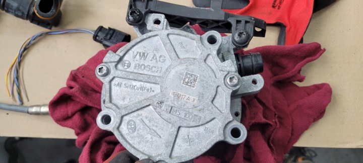 A6 C7 4G LIFT pump VACUM 1.8 TFSI 06K145100AE A4 B9 A5 8W VW AUDI