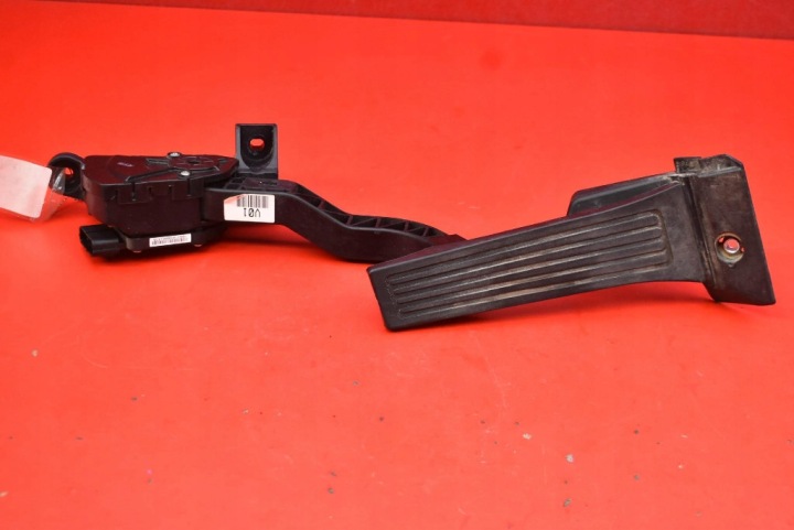 potencjometr plynový pedál EU 32727-3R300 HYUNDAI I40 VF 1.7 CRDI 116 KM 11-15