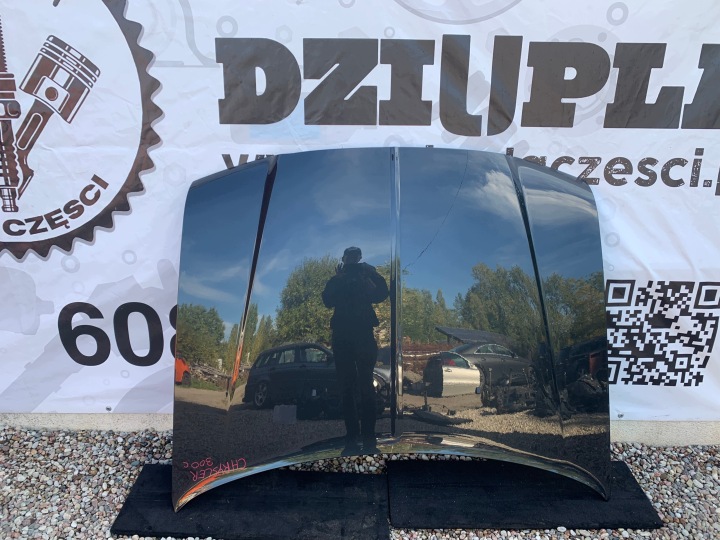 CHRYSLER 300C hauba BARDZO lijepa crna