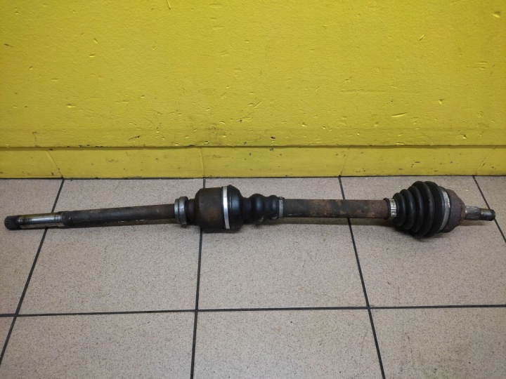 CITROEN C4 and 1.6 HDI semi-axis right