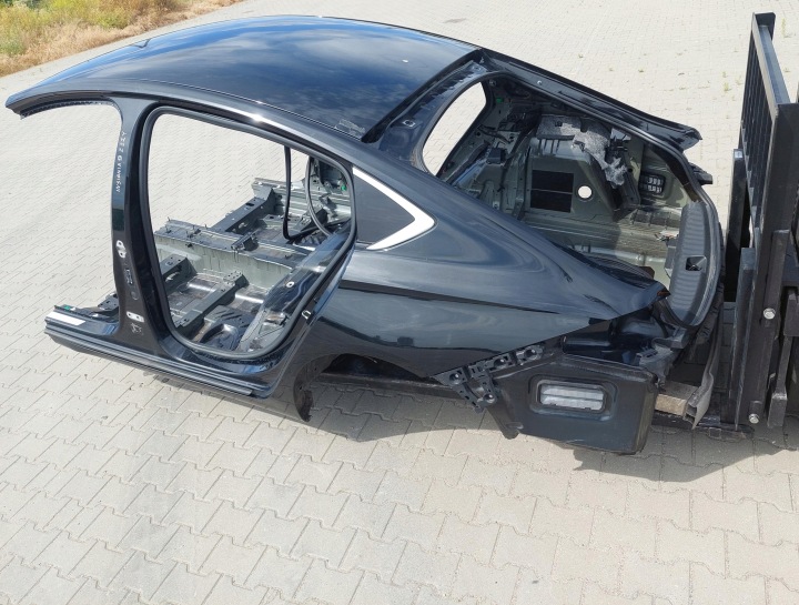 čelo zadní zadní vana výztuha blatník levý pravý střecha HB OPEL INSIGNIA B Z22Y