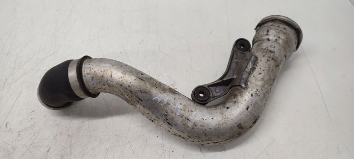 hose wiring of the intercooler air pipe Audi A3 8P 2,0 TFSI