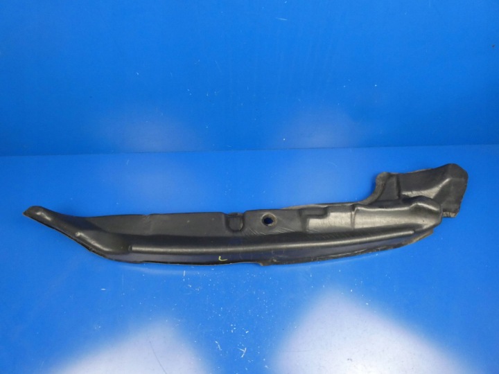VOLVO V60 und S60 II LIFT Schalldämmung des Kotflügels Blende Abdeckung links vorne