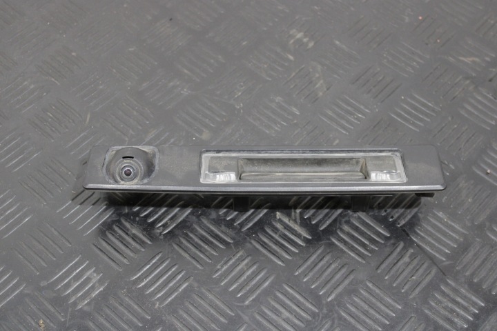 KAMERA Poignée du capot 8890539503 LYNK&CO LYNK & CO 01 LIFT 2021