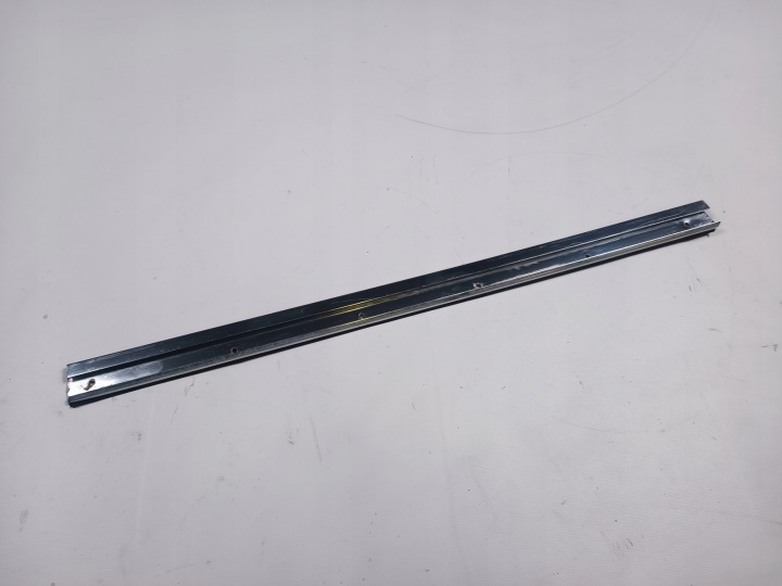 Moulage chrom Droit nad szybe Mercedes SL R107