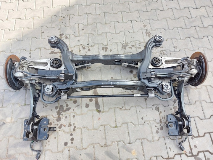 MERCEDES GLA 200 II H247 Renfort pare choc Pont essieu de la suspension Petit bras Moyeu support broche Arrière