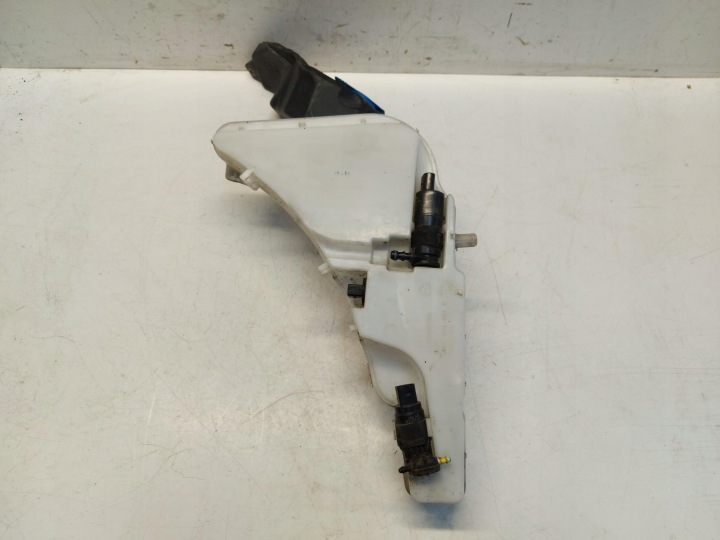 Audi A6 C7 ALLROAD tank of gas washers
