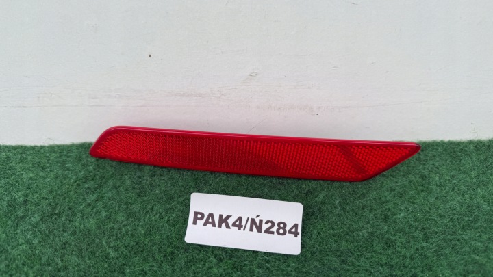 JAGUAR and-PACE left ODBLASK W bumper rear part rear light J9D313A569 PAK4/N284