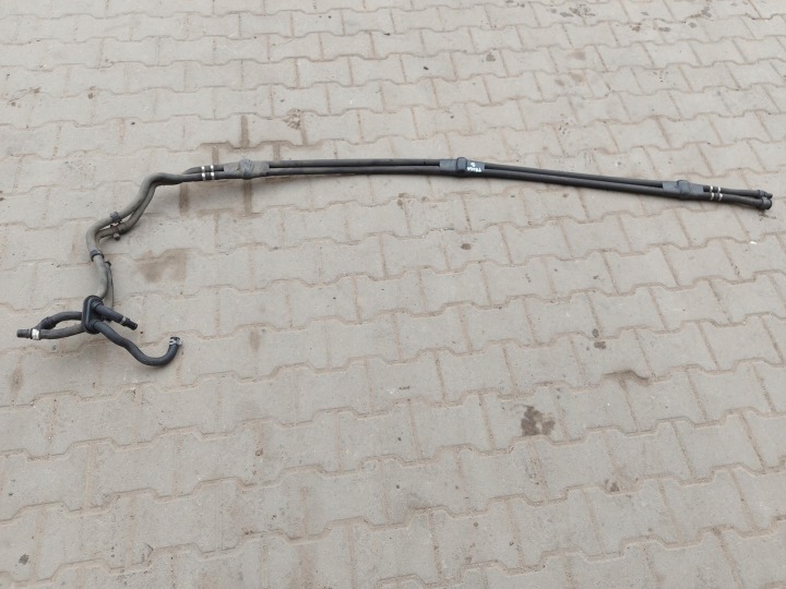 Tesla Model S LIFT Schlauch des Wassers des Gasses cieczy chlodzenia 1065887-00-d