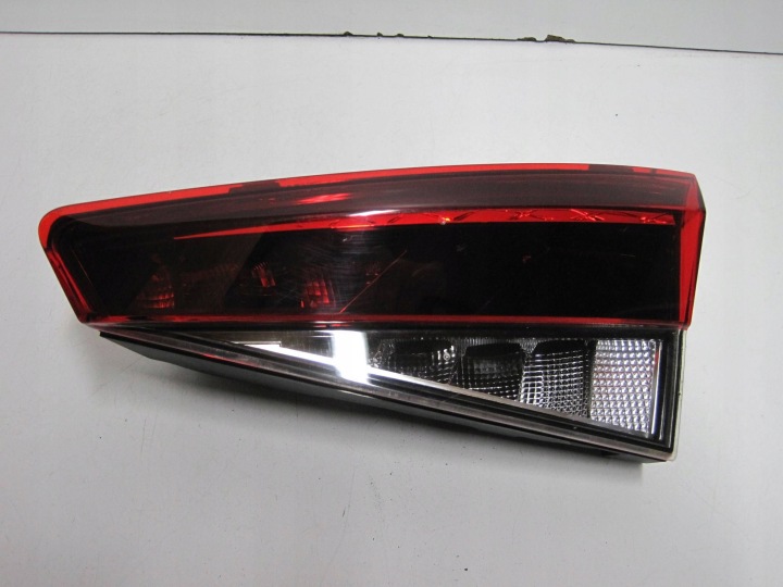 Feux phare Arrière Arrière Droit SKODA FABIA MK4 6VA 6VE945094A LED 22R