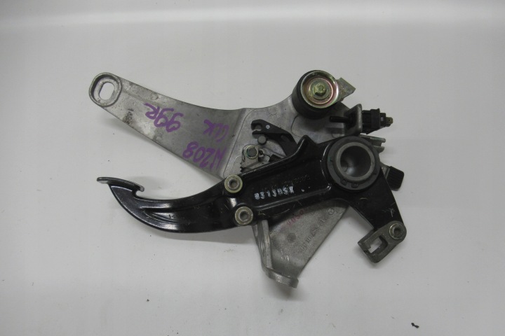 MERCEDES W208 3.2 PEDAL brzdy 2024270136